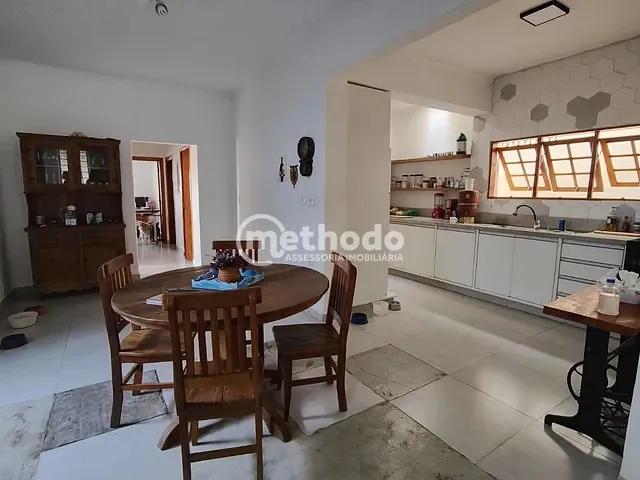 Casa com 300m² 4 quartos e 6 banheiros, à venda, no bairro Jardim Primavera em Campinas