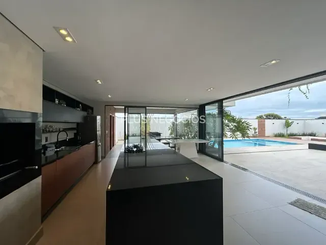Casa com 611m² 4 quartos e 6 banheiros, para alugar, no bairro Jardim Pagliato em Sorocaba