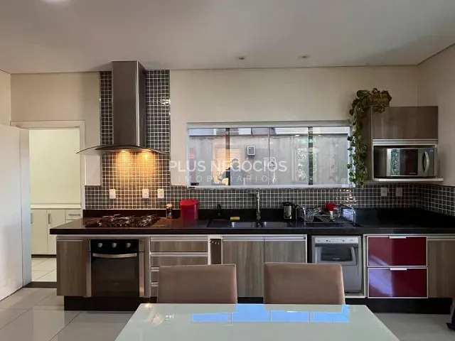 Casa com 356m² 3 quartos e 6 banheiros, para alugar, no bairro alto do boa vista em Sorocaba