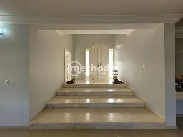 Casa com 951m² 3 quartos e 5 banheiros, à venda, no bairro Loteamento Alphaville Campinas em Campinas