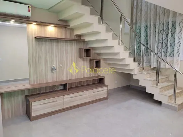 Casa com 250m² 3 quartos e 4 banheiros, à venda, no bairro Parque São Cristóvão em Taubaté
