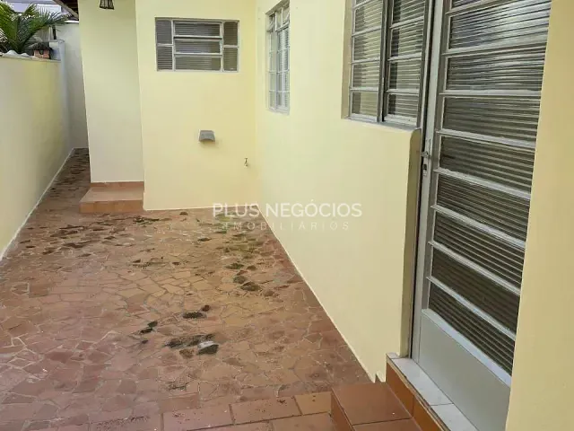 Casa com 157m² 3 quartos e 2 banheiros, à venda, no bairro Vila Trujillo em Sorocaba