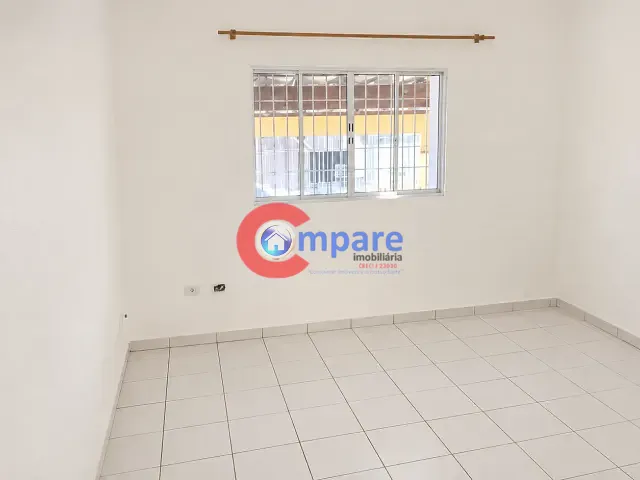Casa 2 quartos e 1 banheiro, para alugar, no bairro PARQUE CONTINENTAL em Guarulhos