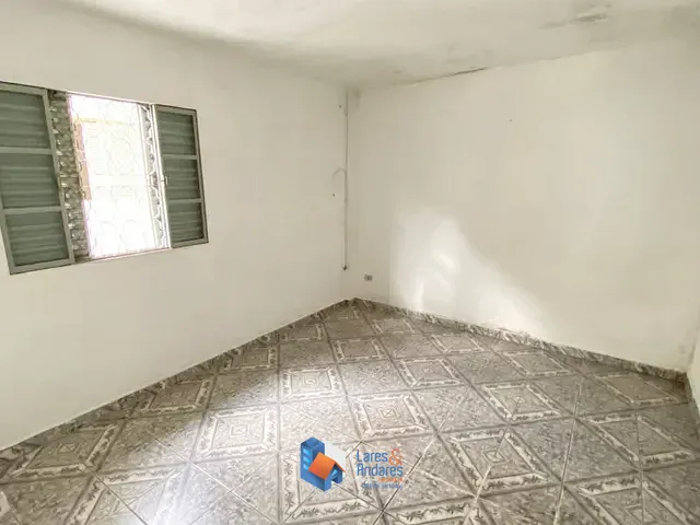 Casa com 200m² 2 quartos e 2 banheiros, à venda, no bairro Vila Serralheiro em São Paulo