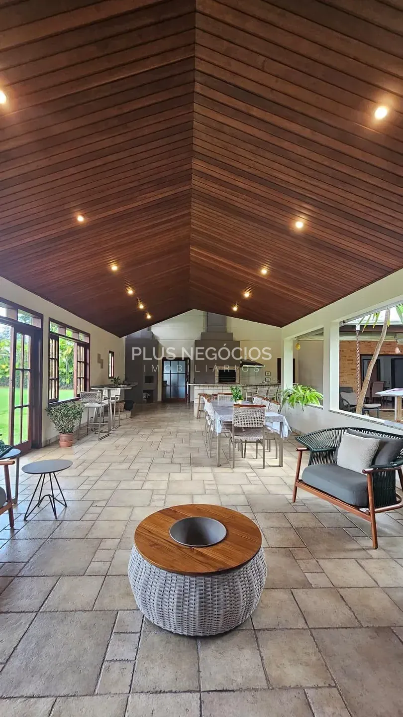 Casa, 4 quartos, 600 m² - Foto 1