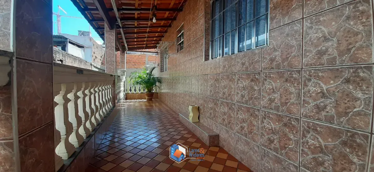 Casa, 4 quartos, 198 m² - Foto 1