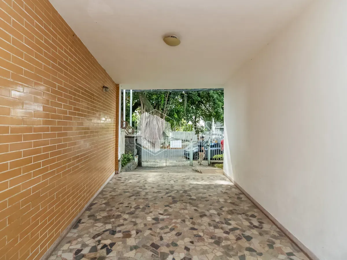 Casa, 6 quartos, 132 m² - Foto 3