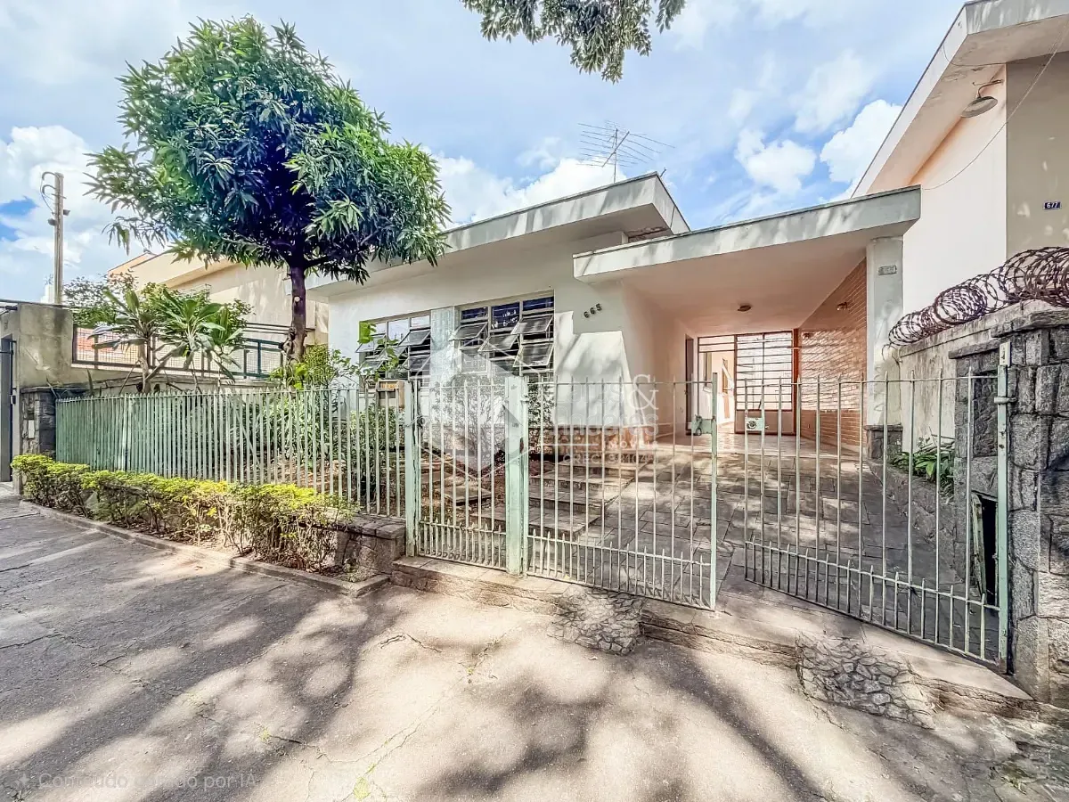Casa, 6 quartos, 132 m² - Foto 1