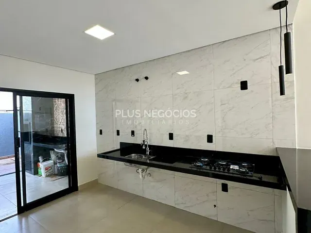 Casa com 151m² 3 quartos e 3 banheiros, à venda, no bairro Horto Florestal em Sorocaba