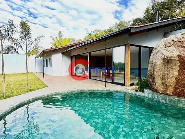 Casa com 1000m² 3 quartos e 2 banheiros, à venda, no bairro Mãe dos Homens em Bragança Paulista