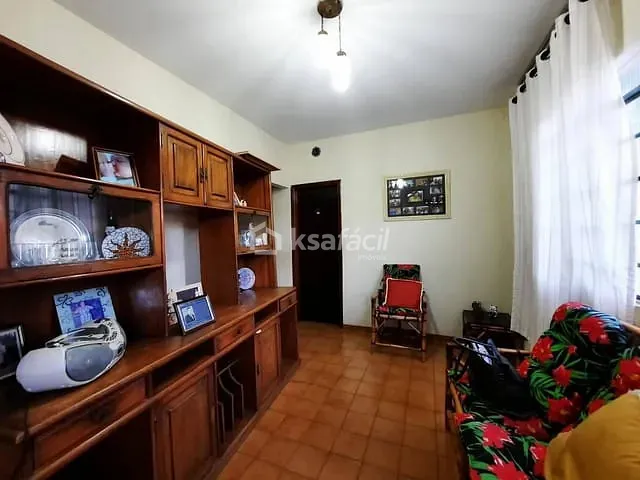 Casa com 381m² 3 quartos e 2 banheiros, à venda, no bairro Vila Santo Eugênio em Campo Grande