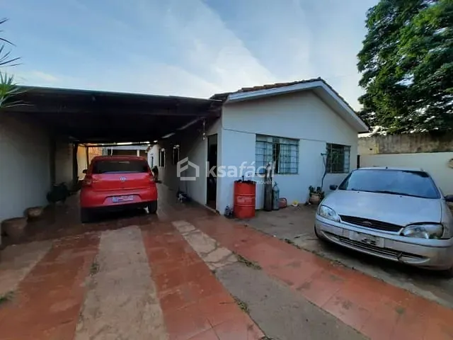 Casa com 381m² 3 quartos e 2 banheiros, à venda, no bairro Vila Santo Eugênio em Campo Grande