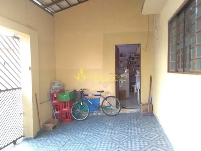 Casa com 570m² 3 quartos e 1 banheiro, à venda, no bairro Pedro Leme em Roseira