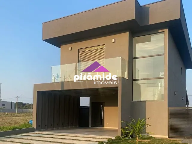 Casa com 300m² 3 quartos e 4 banheiros, à venda, no bairro Eugenio de Melo em São José dos Campos
