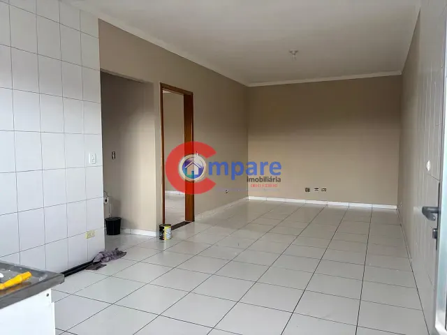 Casa 2 quartos e 1 banheiro, para alugar, no bairro Parque Continental III em Guarulhos