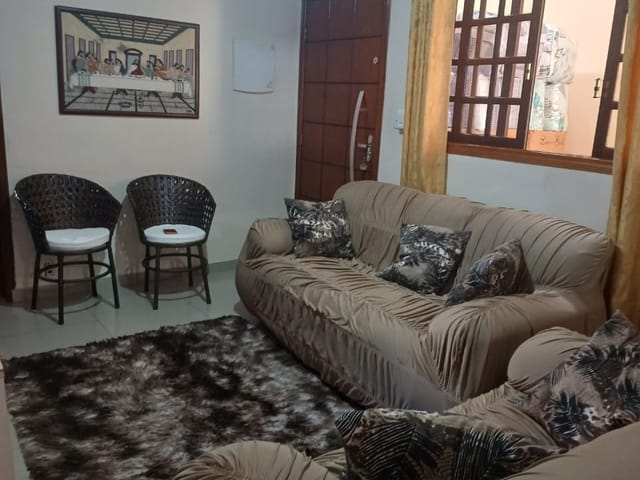 Casa 3 quartos e 2 banheiros, à venda, no bairro Residencial e Comercial Cidade Jardim em Pindamonhangaba