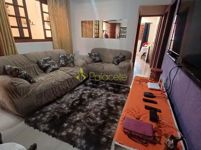 Casa 3 quartos e 2 banheiros, à venda, no bairro Residencial e Comercial Cidade Jardim em Pindamonhangaba