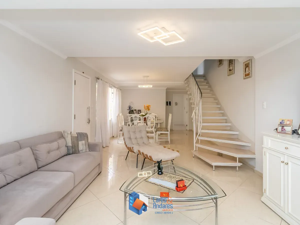 Casa, 4 quartos, 243 m² - Foto 1