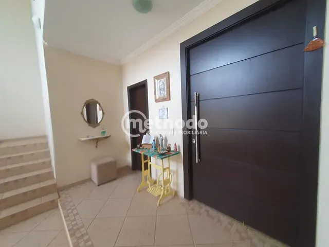 Casa com 800m² 3 quartos e 5 banheiros, à venda, no bairro Parque Xangrilá em Campinas