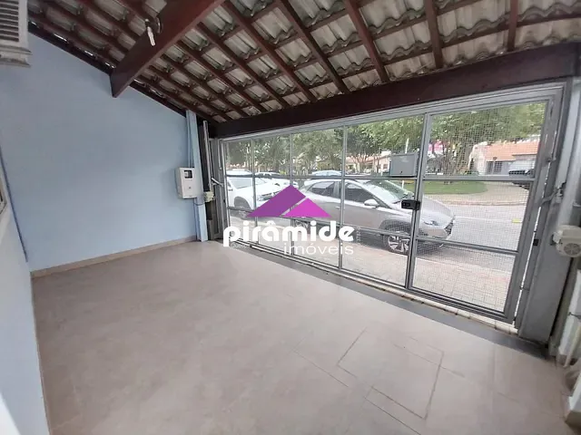 Casa com 150m² 2 quartos e 2 banheiros, para alugar, no bairro Vila ema em São José dos Campos