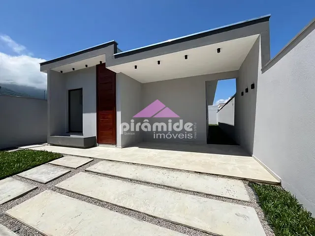 Casa com 250m² 3 quartos e 2 banheiros, à venda, no bairro Massaguaçu em Caraguatatuba