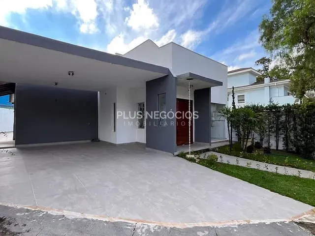 Casa com 300m² 3 quartos e 5 banheiros, para alugar, no bairro Aparecidinha em Sorocaba