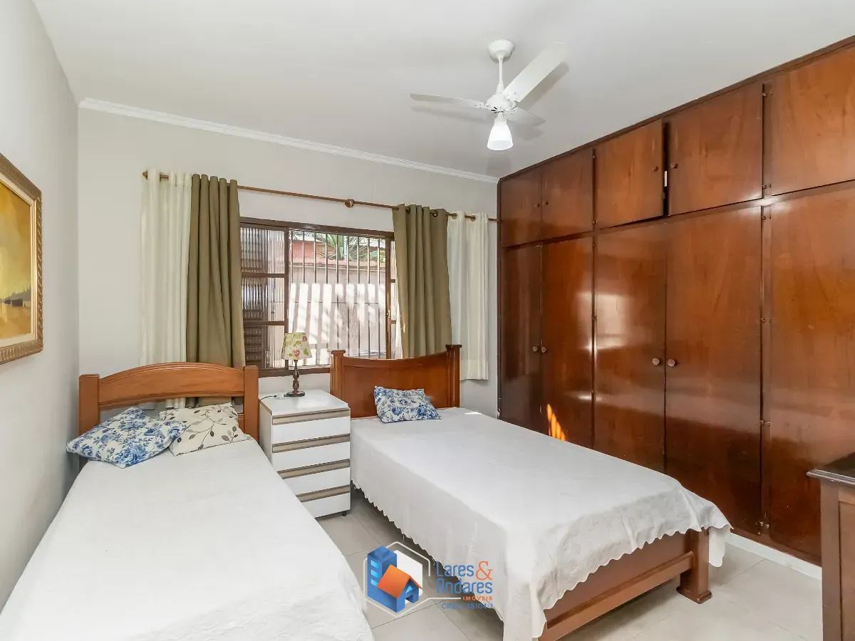 Casa, 3 quartos, 245 m² - Foto 31