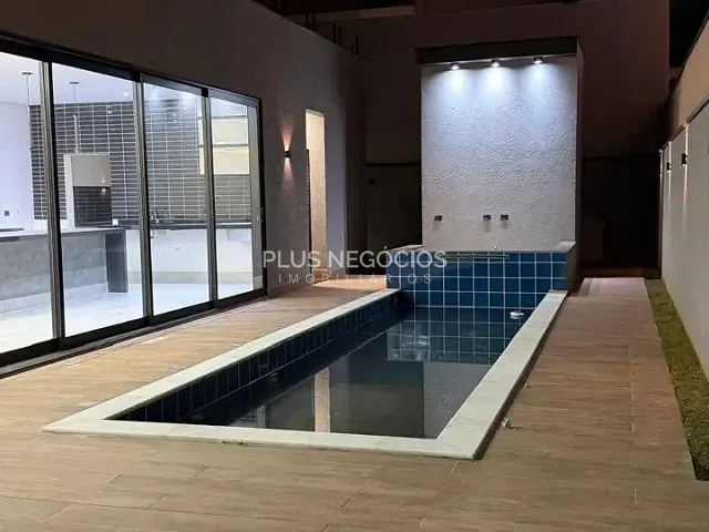 Casa com 360m² 4 quartos e 5 banheiros, à venda, no bairro Cajuru do Sul em Sorocaba