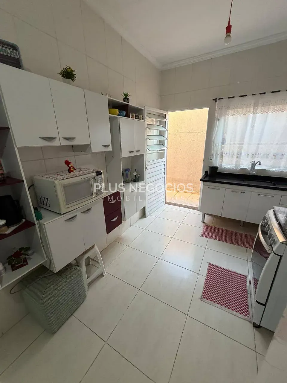 Casa, 3 quartos, 102 m² - Foto 1
