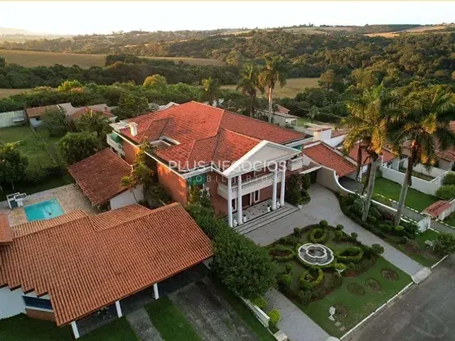 Casa com 1800m² 6 quartos e 9 banheiros, à venda, no bairro Cond Portal Rapaso em Sorocaba