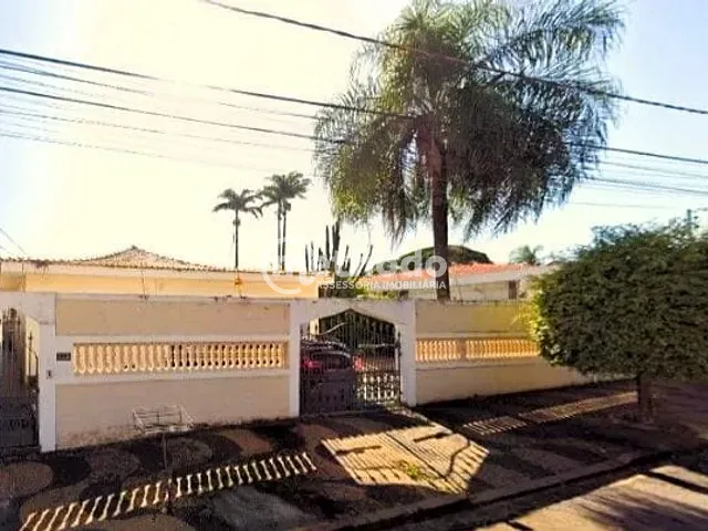 Casa com 800m² 6 quartos e 4 banheiros, à venda, no bairro Jardim Chapadão em Campinas