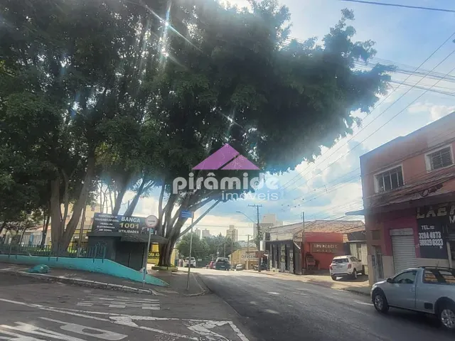 Casa com 364m² 3 quartos e 2 banheiros, à venda, no bairro Jardim Paulista em São José dos Campos