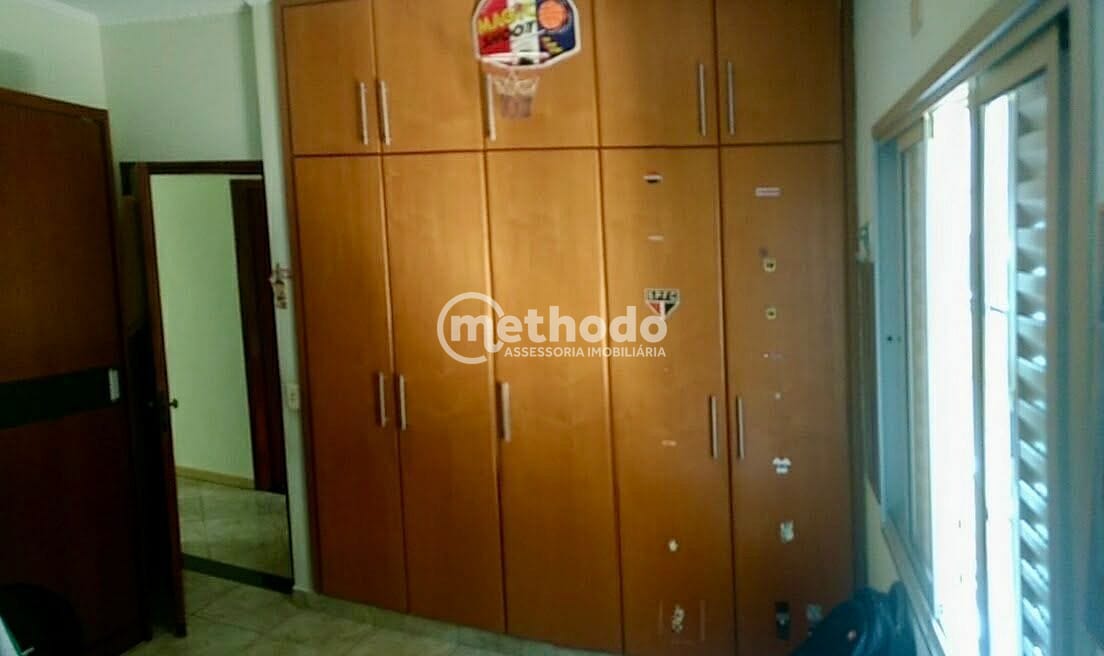 Casa, 3 quartos, 229 m² - Foto 3