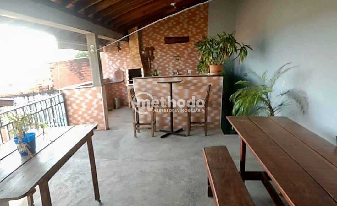 Casa, 3 quartos, 229 m² - Foto 1