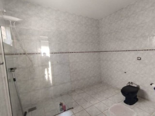 Casa com 250m² 2 quartos e 2 banheiros, à venda, no bairro Vila Suiça em Pindamonhangaba