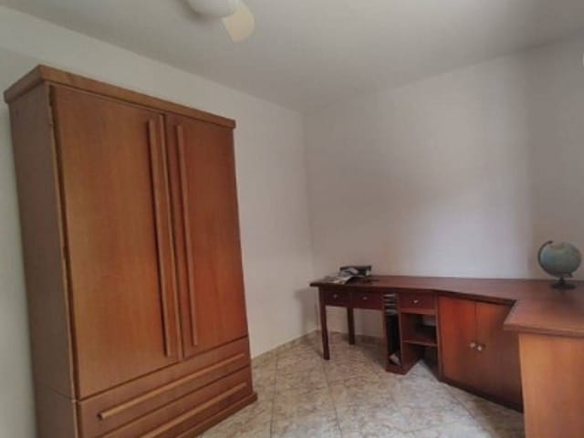 Casa com 250m² 2 quartos e 2 banheiros, à venda, no bairro Vila Suiça em Pindamonhangaba
