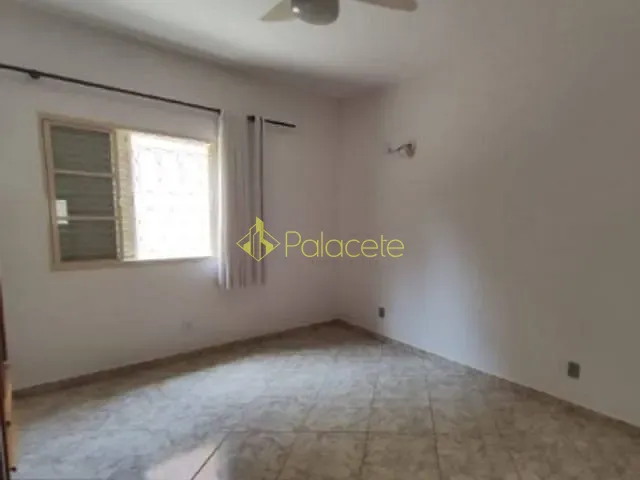 Casa com 250m² 2 quartos e 2 banheiros, à venda, no bairro Vila Suiça em Pindamonhangaba