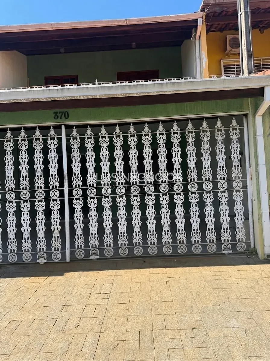 Casa, 3 quartos, 199 m² - Foto 1