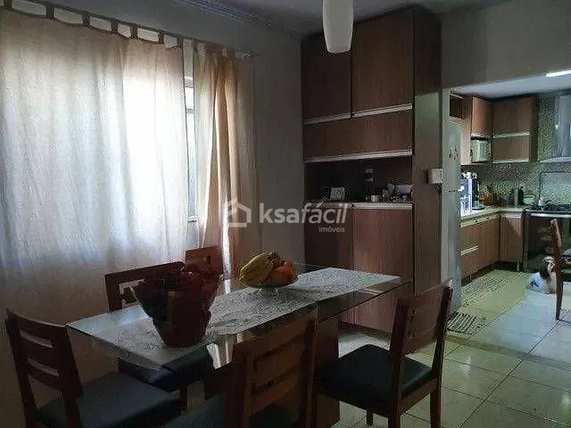 Casa com 300m² 4 quartos e 2 banheiros, à venda, no bairro Coophatrabalho em Campo Grande