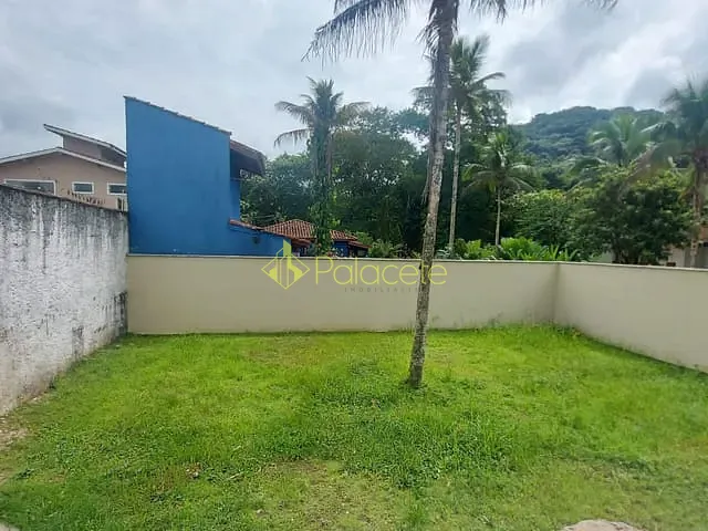 Casa com 250m² 4 quartos e 3 banheiros, à venda, no bairro Horto em Ubatuba