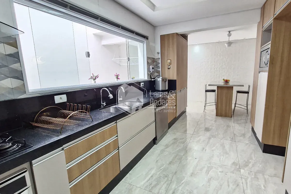 Casa, 3 quartos, 235 m² - Foto 28