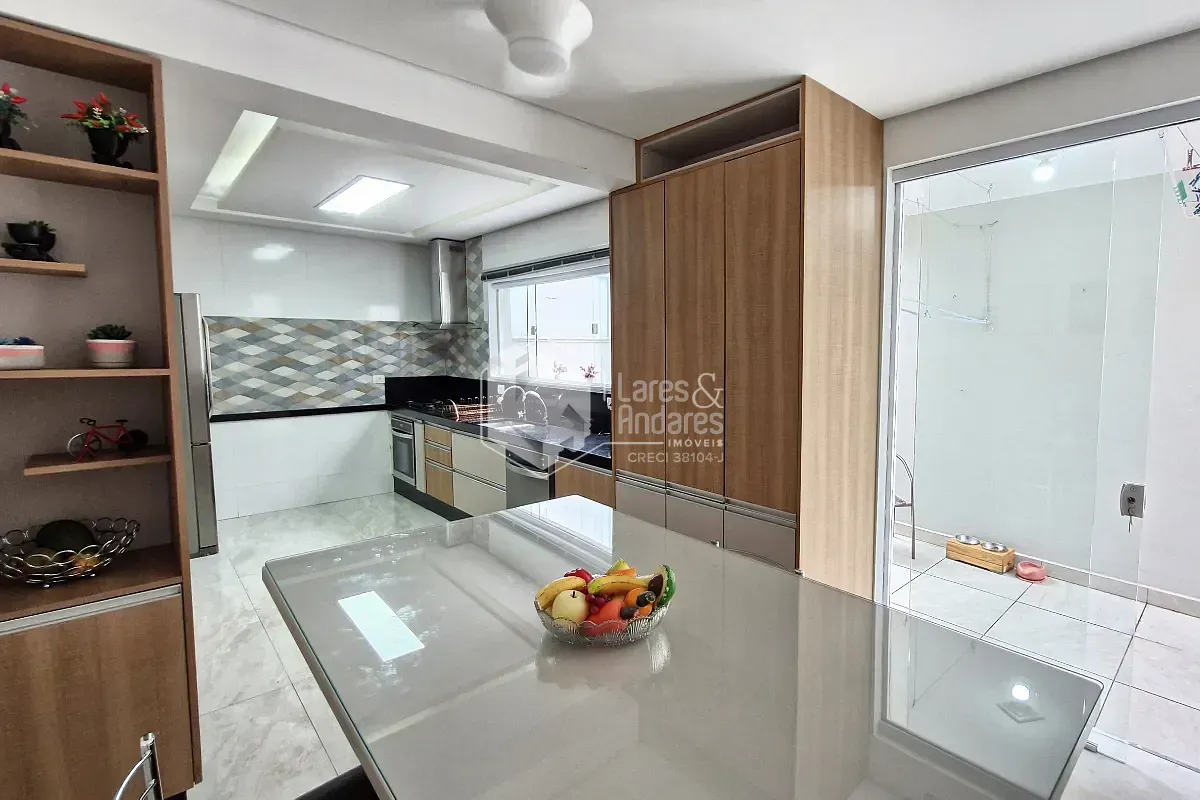 Casa, 3 quartos, 235 m² - Foto 31