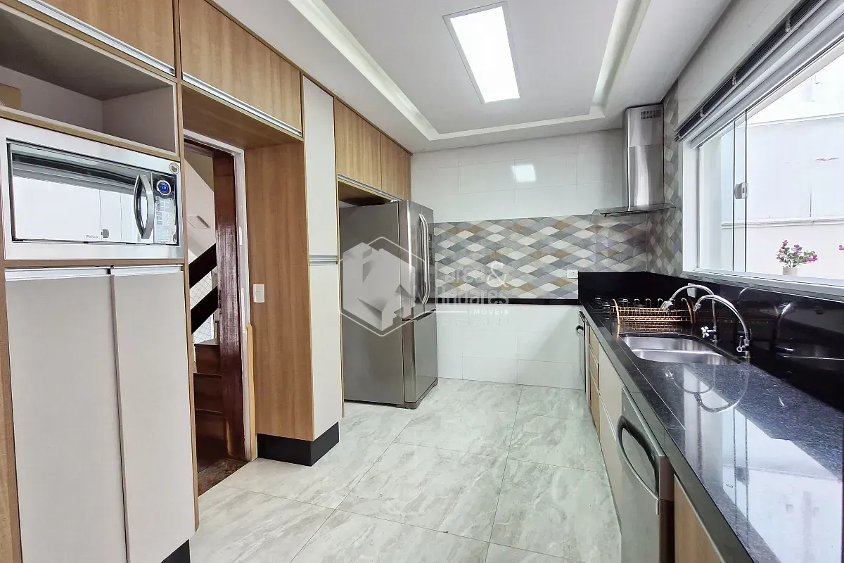 Casa, 3 quartos, 235 m² - Foto 29