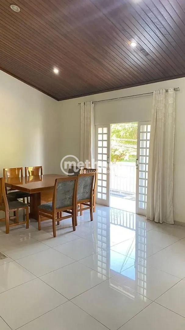 Casa, 3 quartos, 230 m² - Foto 19
