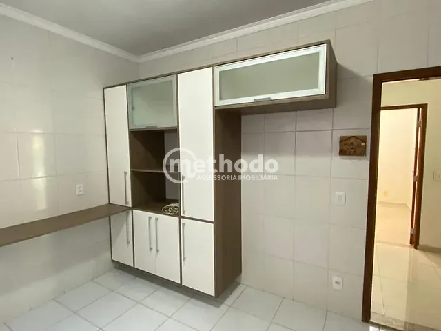Casa com 250m² 3 quartos e 3 banheiros, à venda, no bairro Loteamento Parque São Martinho em Campinas