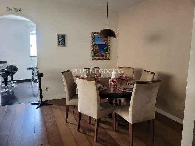 Casa com 450m² 3 quartos e 5 banheiros, à venda, no bairro Vila Trujillo em Sorocaba