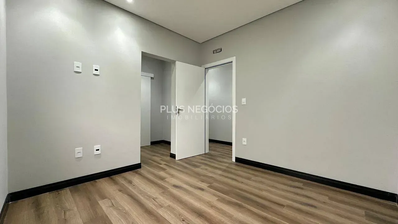 Casa, 4 quartos, 350 m² - Foto 30