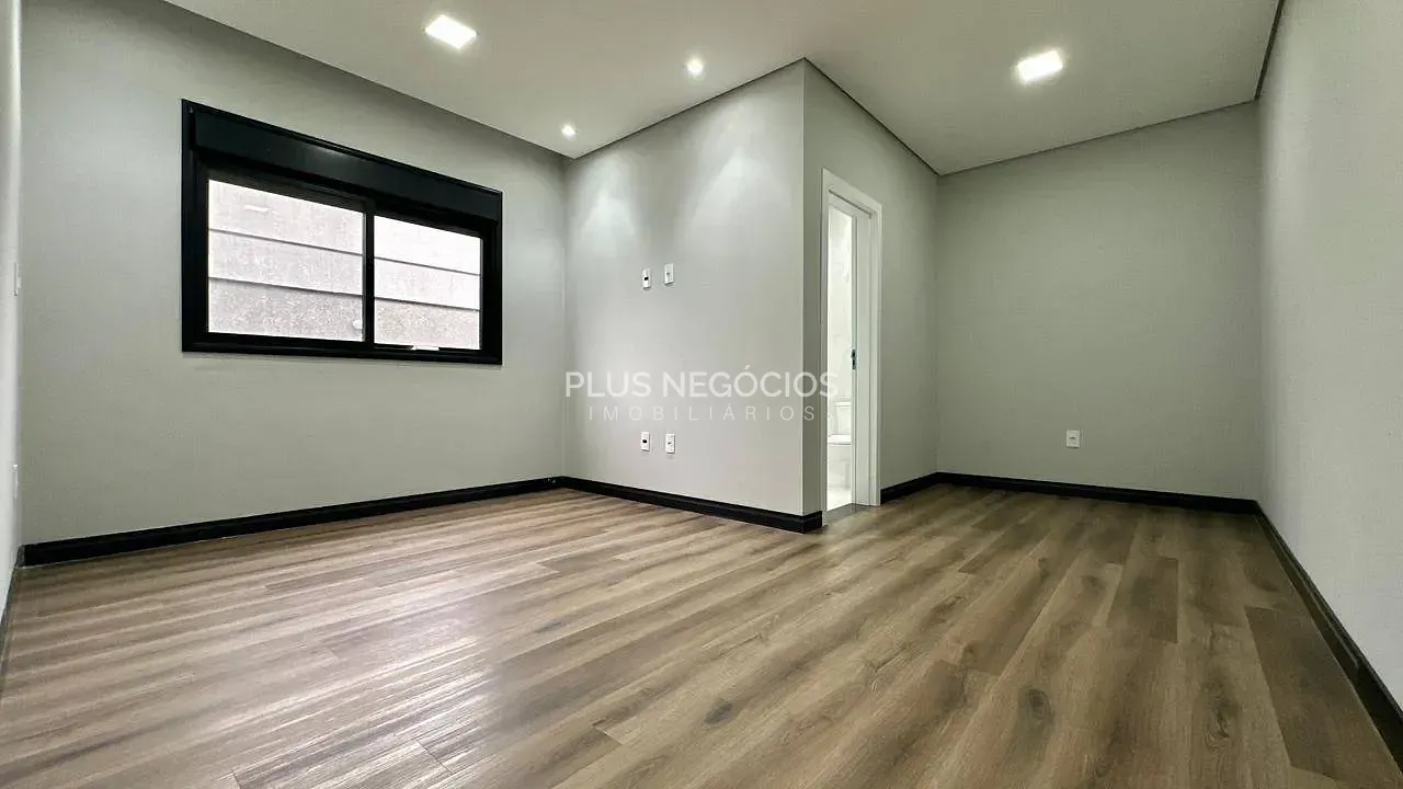 Casa, 4 quartos, 350 m² - Foto 44