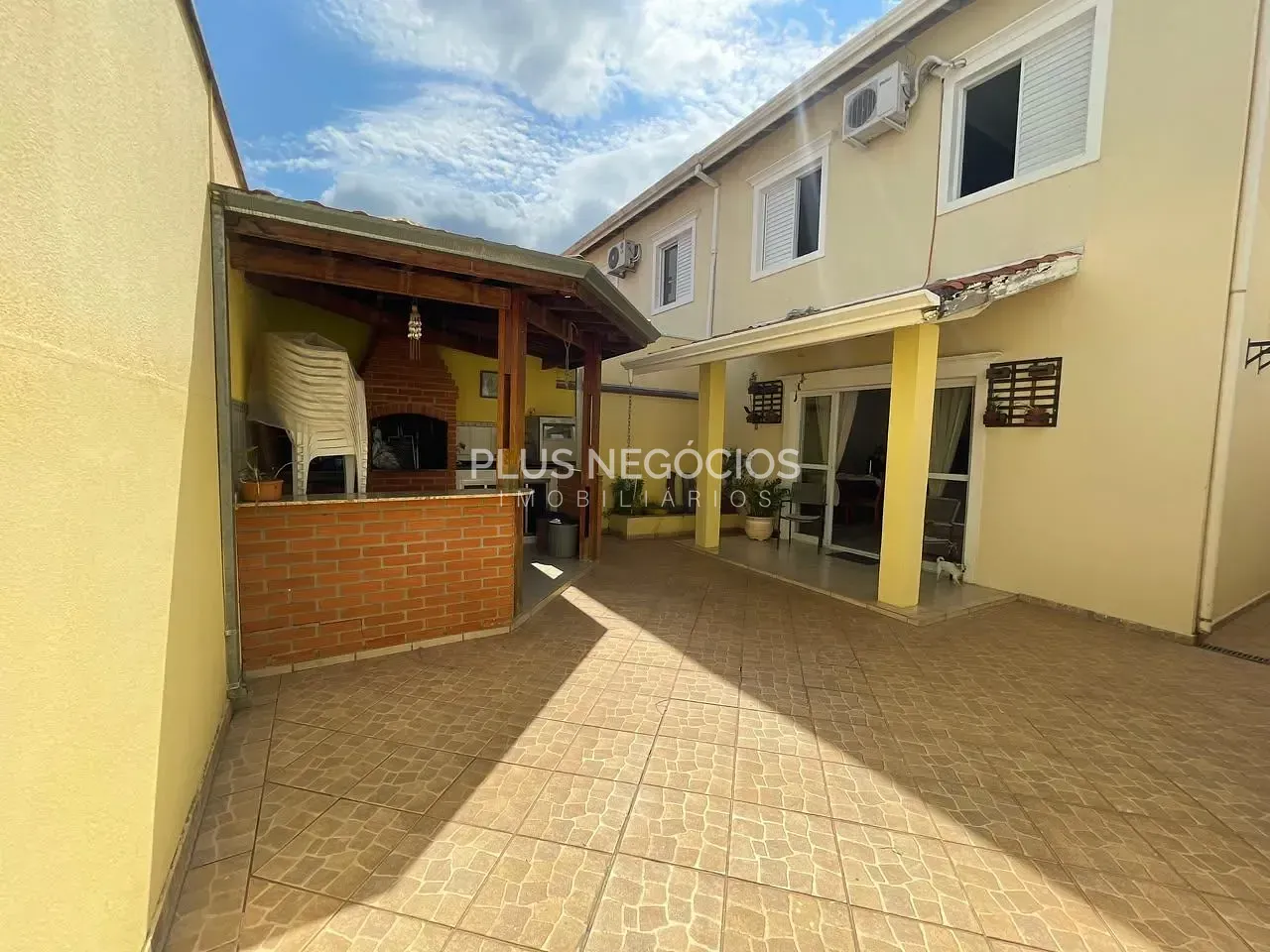 Casa, 3 quartos, 124 m² - Foto 1