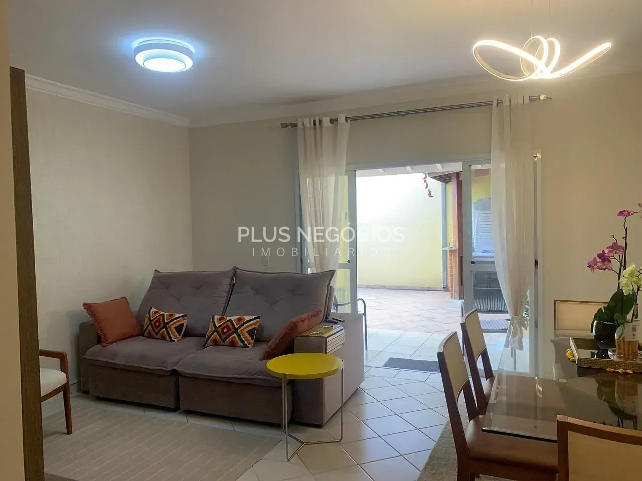 Casa, 3 quartos, 124 m² - Foto 2